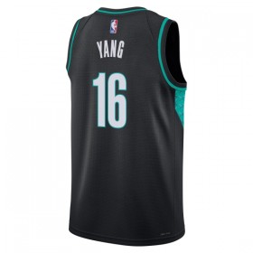 Dres Portland Trail Blazers Yang Hansen Nike 2025-26 City Edition Crno Swingman